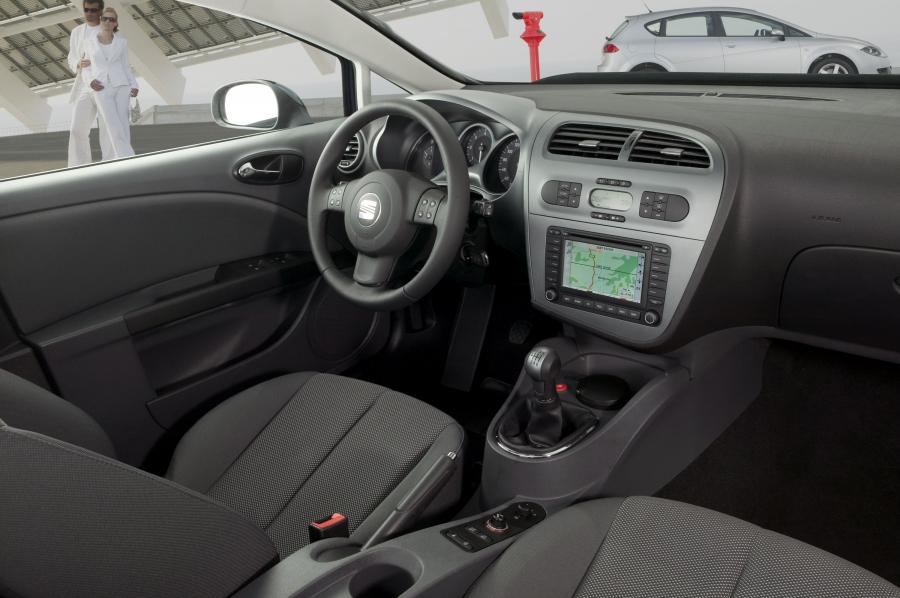  Seat Leon 2005 года  (фото 12 из 126)